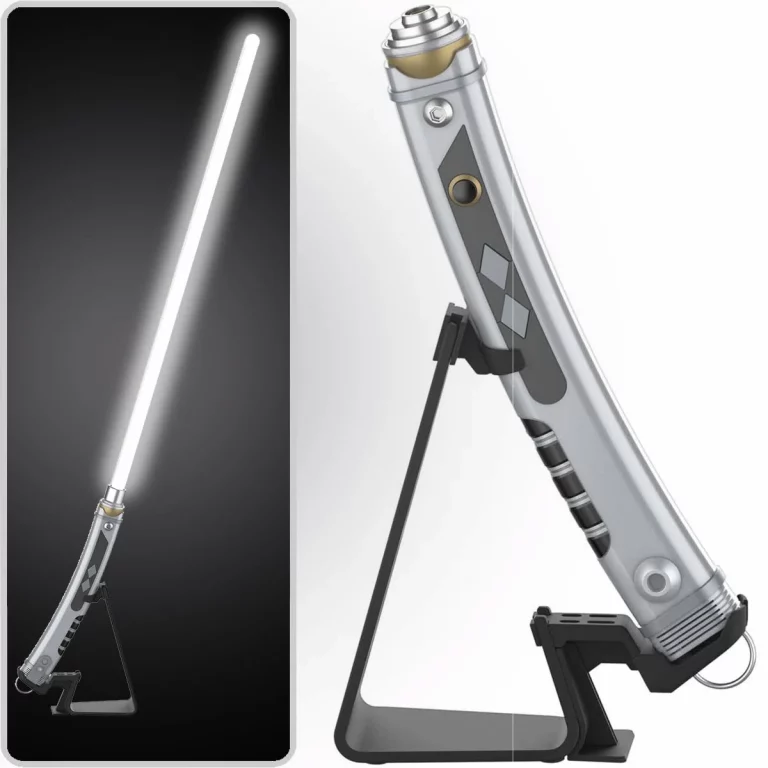 Star Wars The Black Series Ahsoka Tano Force FX Elite Electronic Lightsaber Pre-Order 4